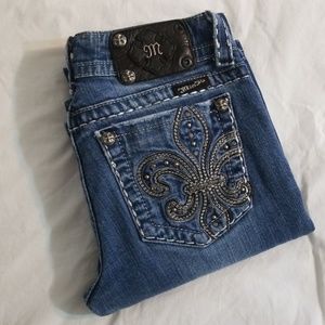 ⚜Miss Me Boot Cut Fleur de Lis Jeans⚜